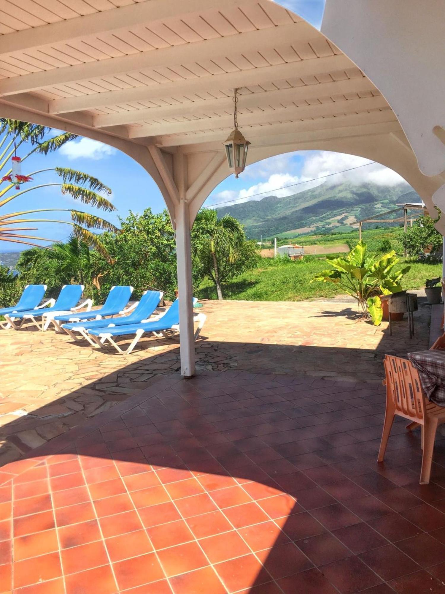 Villa Enchantee Avec Vue Sur Mer Et Piscine Au Carbet Ле Карбе Екстериор снимка