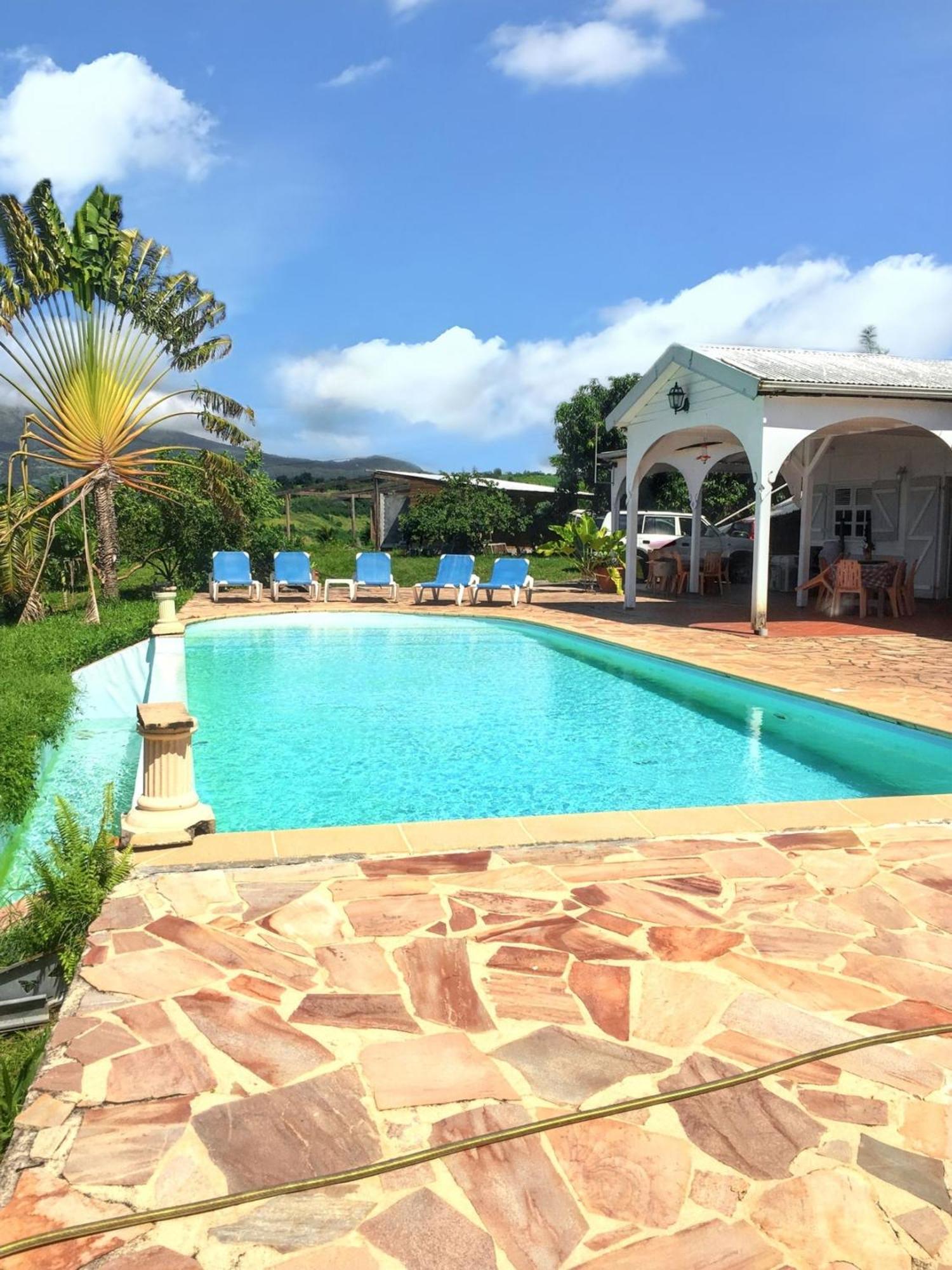 Villa Enchantee Avec Vue Sur Mer Et Piscine Au Carbet Ле Карбе Екстериор снимка